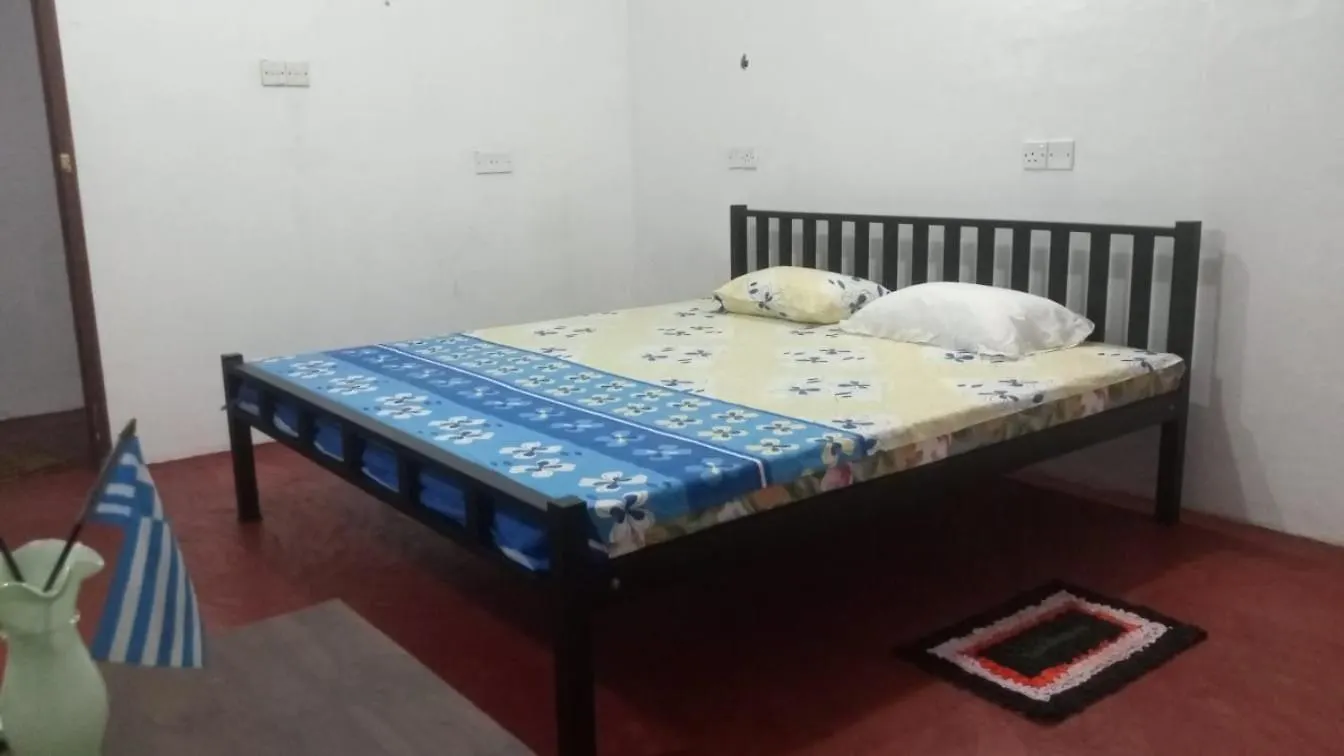Katunayaka Eecs Transit & Travelers Homestay 0*,  סרי לנקה