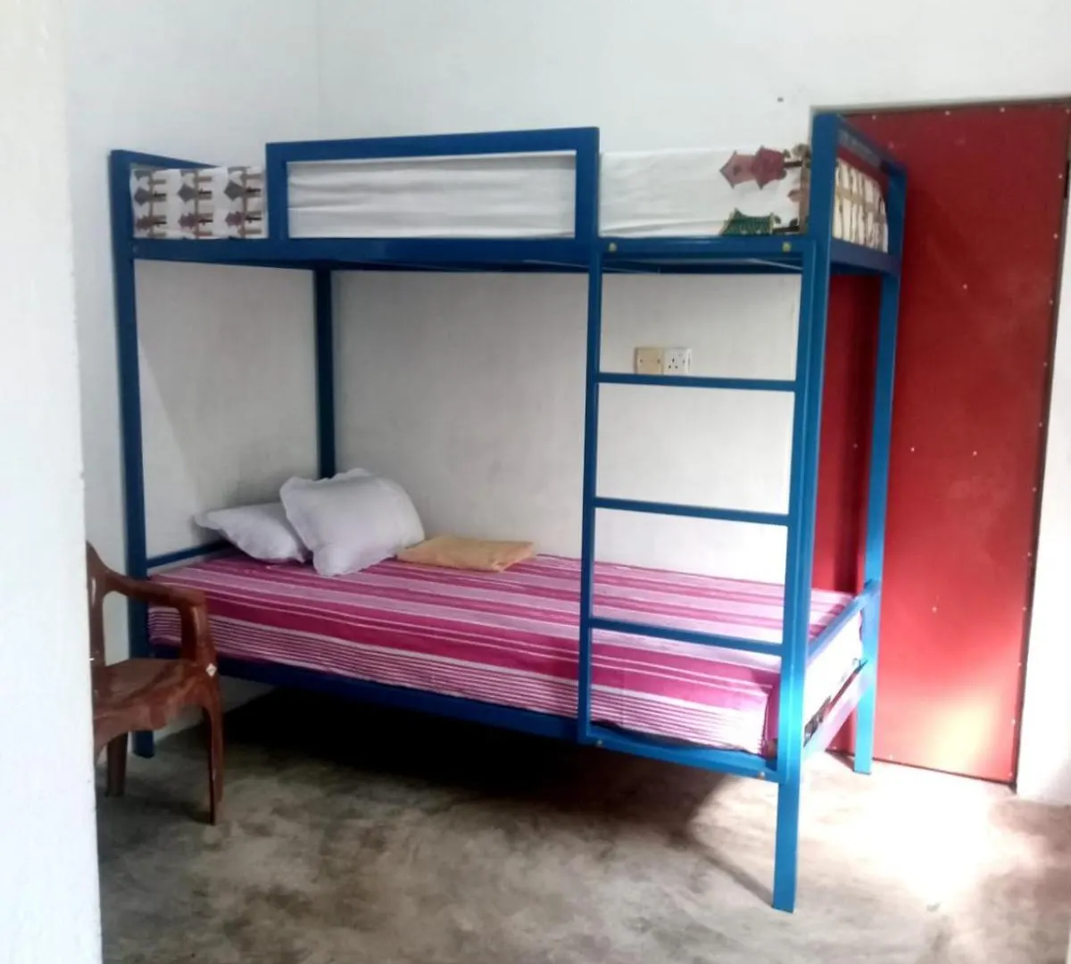 בית כפרי Katunayaka Eecs Transit & Travelers Homestay סרי לנקה